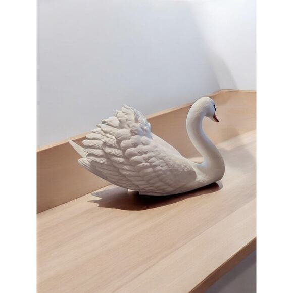 Vintage "The Royal Swan" Bisque Porcelain Swan; Van Ruyckevelt for Franklin Mint - Picture 2 of 8